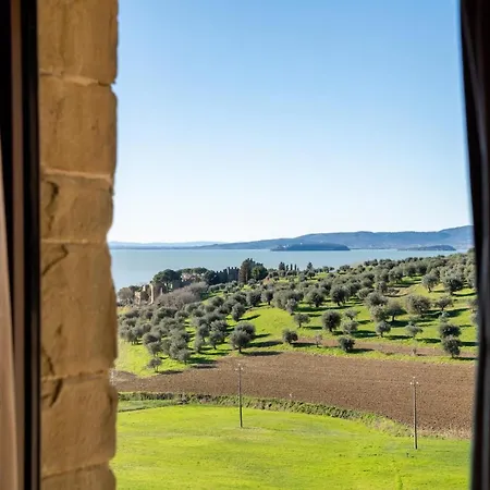 Castello Baglioni Trasimeno *